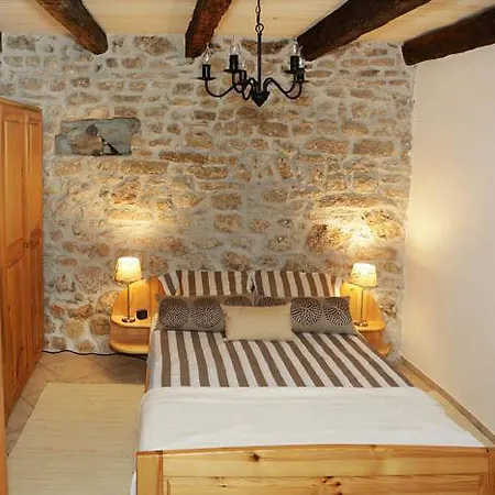 Lovely Stone * Pomer
